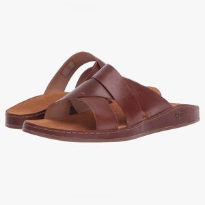 Chaco warfarer slides in color toffee women’s size nine (9)